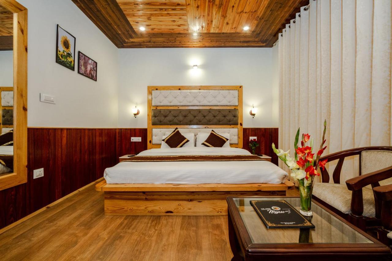 Vaibhav Regency Hotel Manāli Kültér fotó