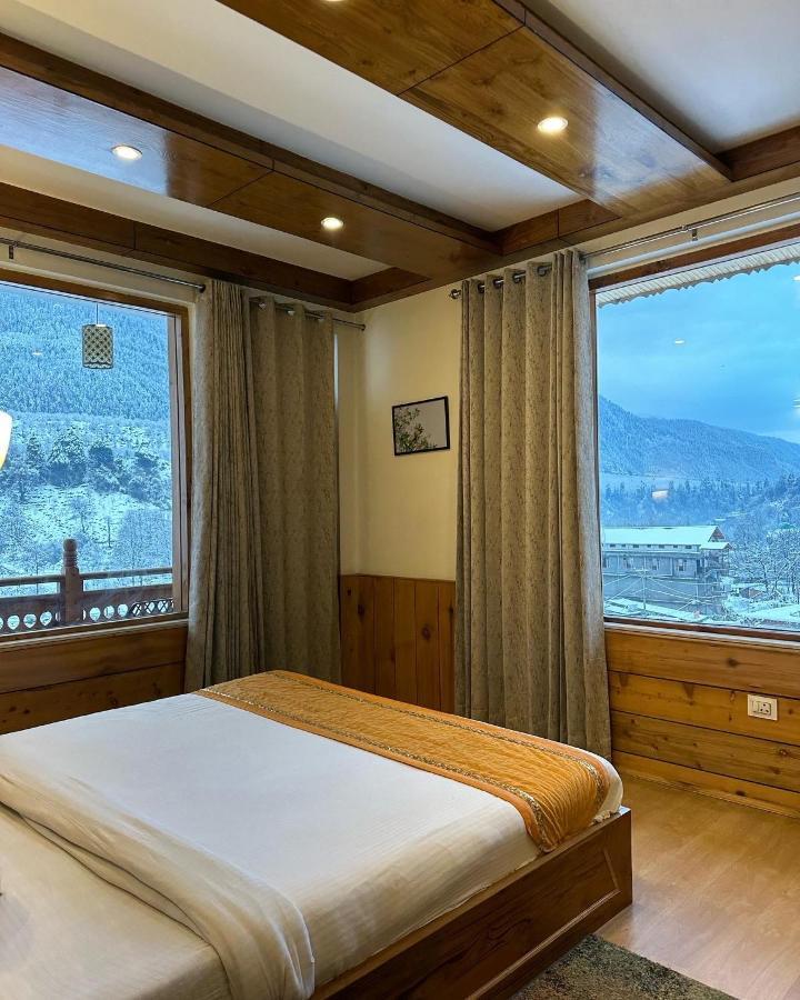 Vaibhav Regency Hotel Manāli Kültér fotó